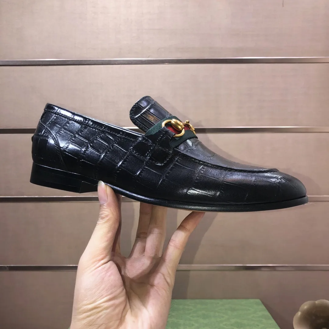 Men's shoes 💰580💰[GUCCI—Gucci] The latest high-end version of Gucci. Official website new model. Available at the same time at counters, the uppers are made of original cowhide imported from Italy/matched with the original special material splicing design concept; "highlight, high-end, grade, extravagance" and exquisite workmanship (original mesh fabric) sole: original factory special outsole size (38-45) (custom-made 45 non-returnable)